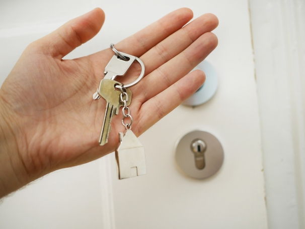 https://SaraMays.StopRentingStartOwning.com